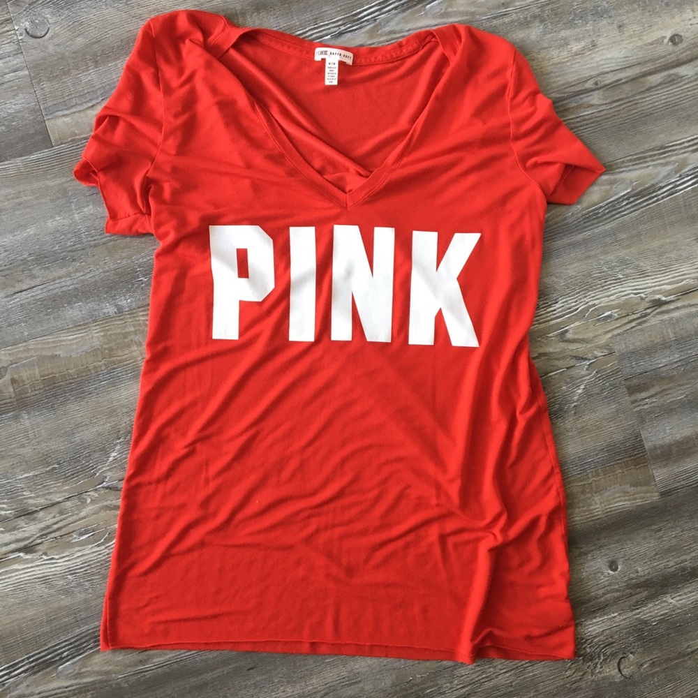 VS Pink Vneck